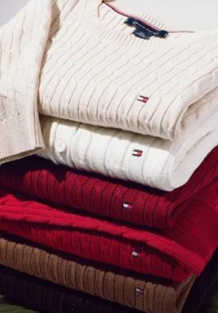 Tommy Hilfiger sweater