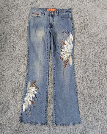 ***Y2K Floral Embroidered Flare Jeans