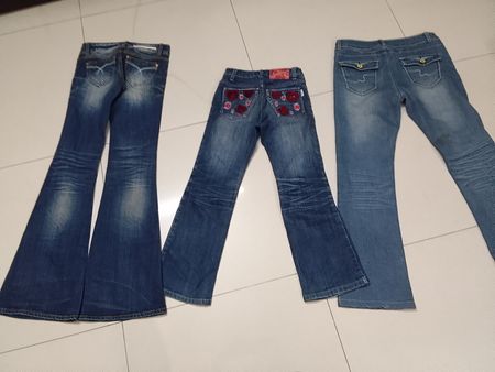 Jeans de corte boot cut bordados Y2k para mulheres