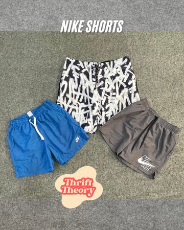 Nike Shorts - (04/04)