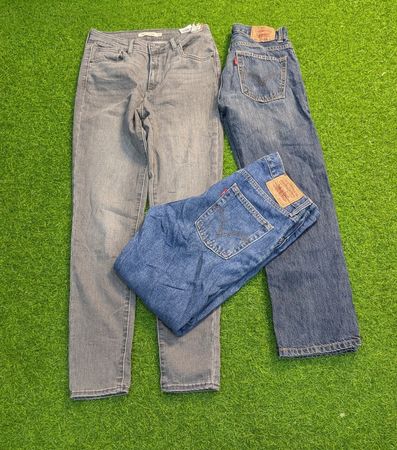 8092 - Levi's Jeans und Baumwollhose