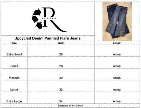 Jean évasé en denim recyclé à panneaux