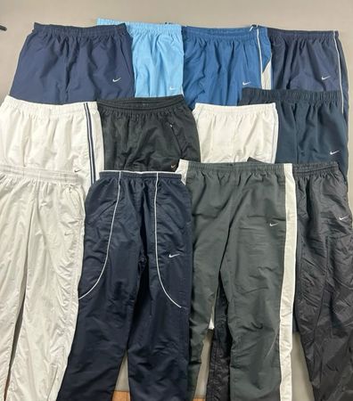Branded Special Premium Vintage Baggy Nike Trackpants✨