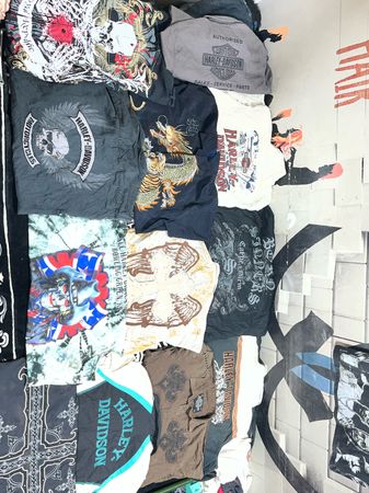 Men shirt good condition and trending look shirts