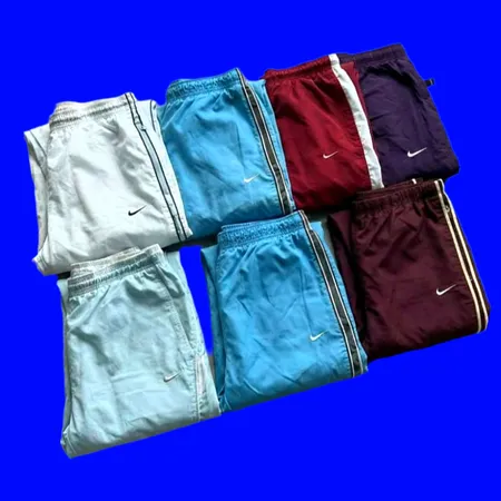 Branded Vintage Baggy Nike Trackpants
