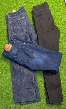 8093 - Levi's Jeans und Baumwollhose