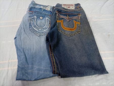 CR10618  Vintage True Religion Men’s Jeans
