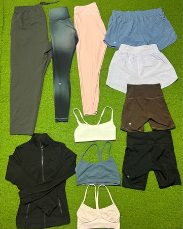 Lululemon Mix With Size Dot