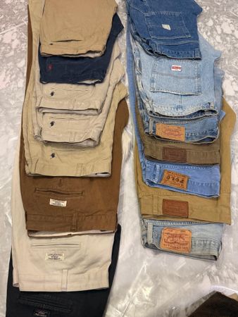 Men's Polo Ralph Lauren Chino Pants | Smart Casual EssentialLevi's Men's Denim Jeans / Pants | Classic Fit