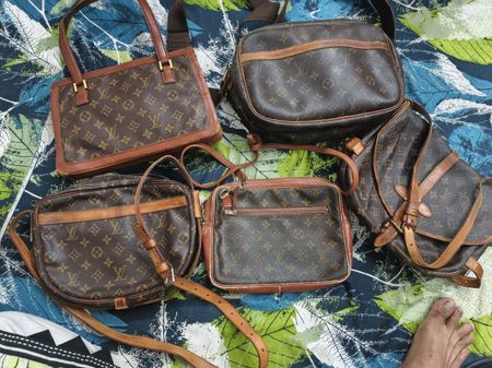 Luois Vuitton bags bundle