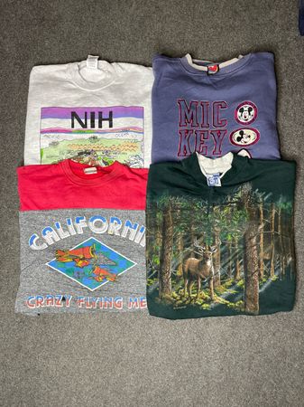 Vintage Printed Sweatshirts 34 pieces