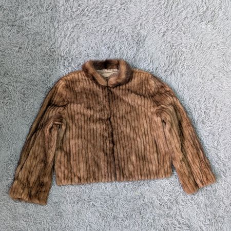 **#Y2K Fur Jackets – Faux & Real Fur Coat Mix