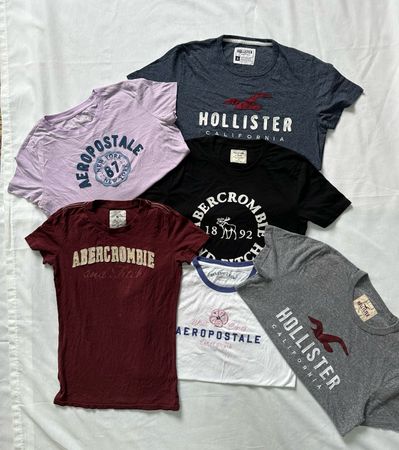 Abercrombie & Aeropostale Ladies T Shirts B#292