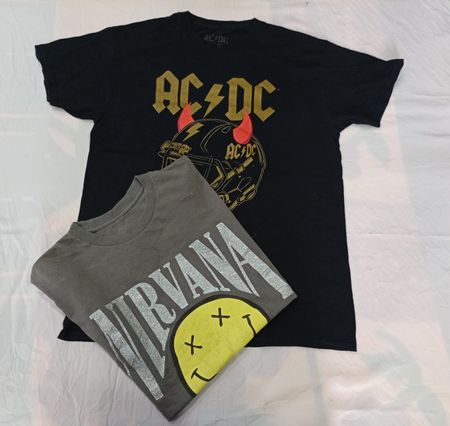 CR12372 Vintage Music T-Shirts