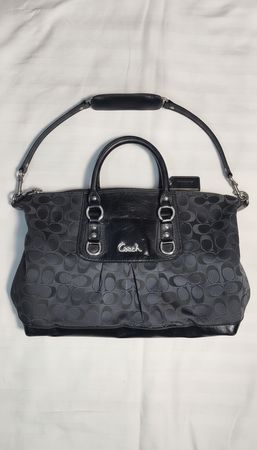 8 Pcs Coach Bags – Styles et couleurs mixtes – Lot en gros pré-aimé
