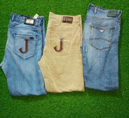 ARMANI JEANS (A 208)