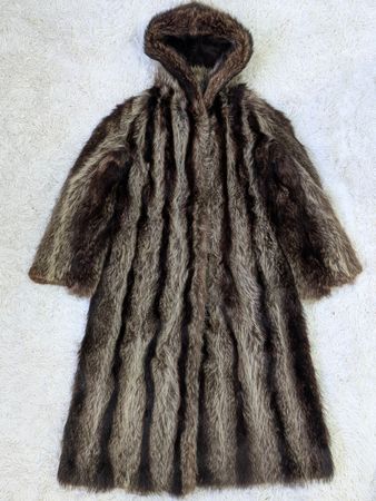 **Y2K Real Fur Coats – Retro Winter Outerwear Mix