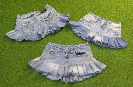 8071 - Miss me, True Religion Saia Mini de Jeans Reciclada