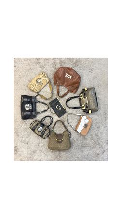 Authentic GUESS Handbag Bundle – Vintage & Trendy Shoulder Bags Lot⁠