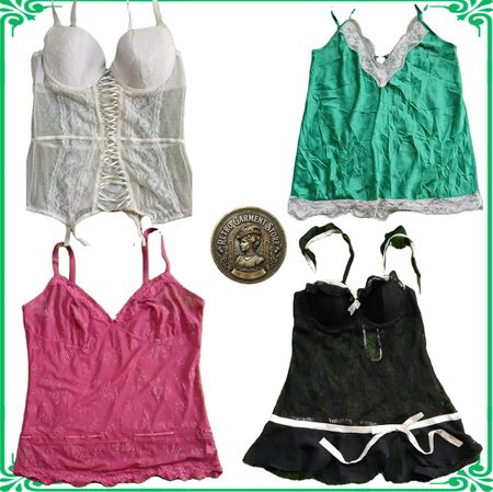 Y2K Vintage Ladies Cami Tops & Camisoles Bundle Cute Summer Strappy Shirts
Retro Cyber Girl Boho Chic Lace Trim Fitted Tank Tops - Lot A30