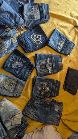 True religion & Apple bottom & Southpole and other Y2K beautiful mini Skirts ☺️