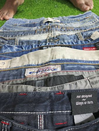 ECKO UNTILD ENYCE AND OTHER BRAND  MEN WEAR HIP-HOP JEANS ( A 200)