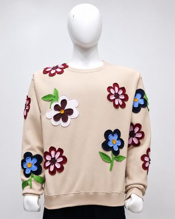 CR1975 UPCYCLED FLORAL APPLIQUÉ SWEATSHIRT