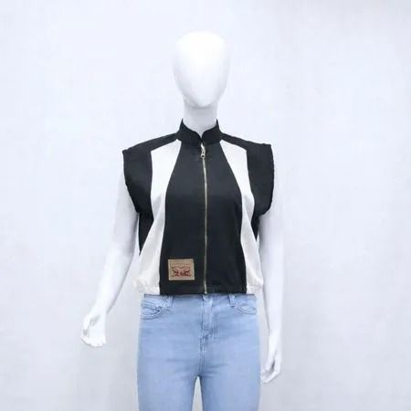 CR2125 Upcycled Shadow Panel Denim-Weste