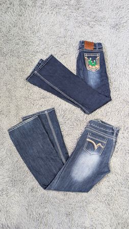 ***Y2K Flared Jeans – Trendy Streetwear Mix