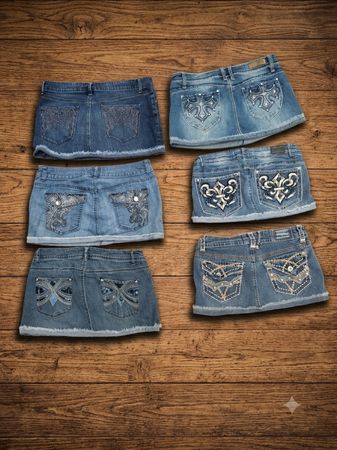 Vintage Master Select: Y2K Western Rhinestone Denim Mini Skirt Bundle
(VM-140)