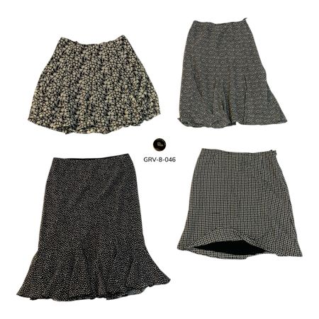 -Women’s Classic Poly Skirt – Timeless Y2K Vintage Collection. (GRV-8-046)