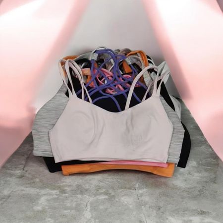 Lululemon tops