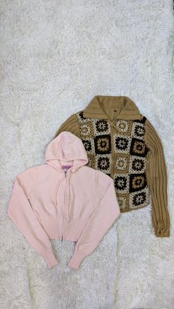 ***Y2K Zip-Up Knitwear – Retro 2000s Fashion Mix