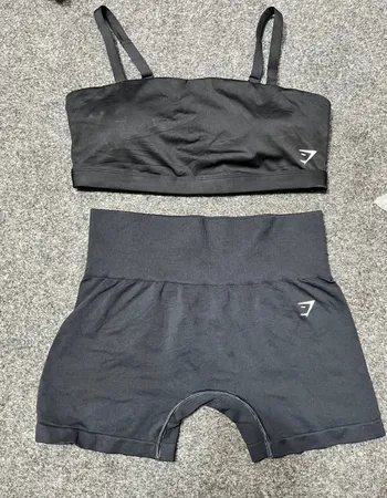 Gym shark shorts and sports bra