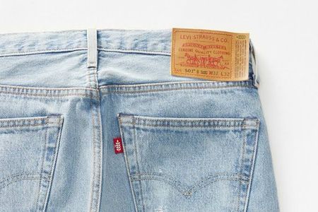 Jeans Levi’s autentici per donne