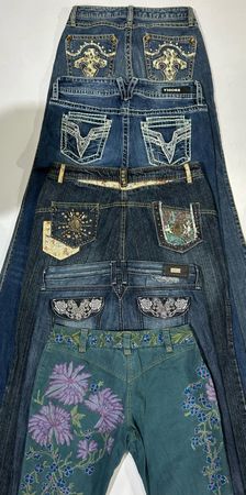 Y2K Embellished ￼Jeans  (1570)
