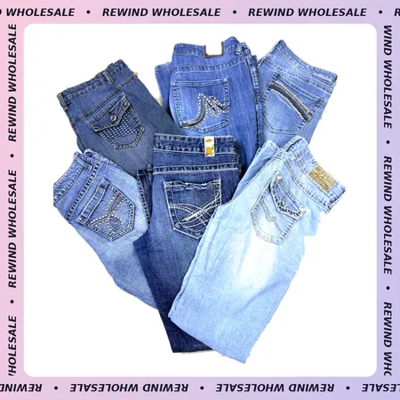 JEANS BOOTCUT E SFIANCATI CON RICAMO Y2K