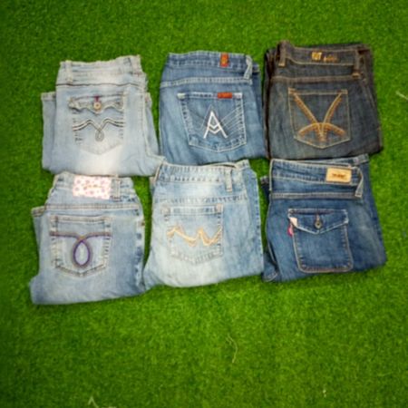 LEVI'S RUE21 AND OTHER BRAND JEANS WOMAN WEAR (B115)