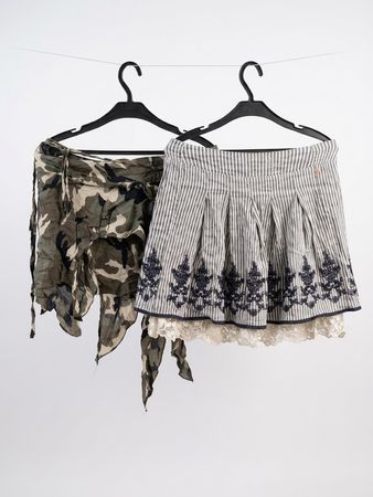 y2k mini skirts