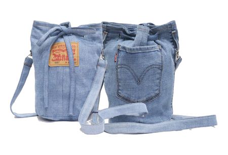 CR1954 UPCYCLED DENIM DRAWSTRING BUCKET BAG