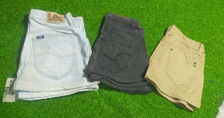 LEE AND OTHER MIX BRANDS MINI SKIRTS (C 461)