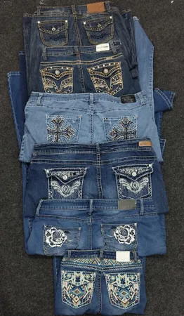 Embellished Embroidery Jeans