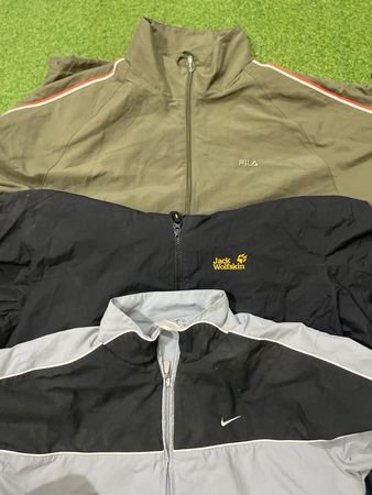 Mélange de vestes de marque