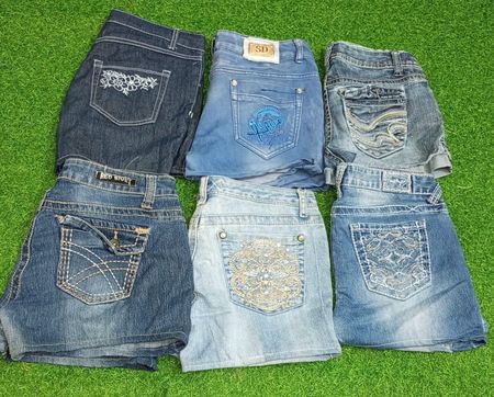WALLFLOWER AND OTHER MIX BRANDS MINI SHORTS (C 261)