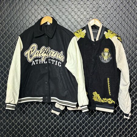 Jaqueta varsity de beisebol clássica (FNC 65)