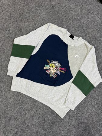 Pull funky Nike recyclé