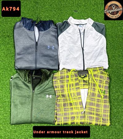 Under armour track jacket ak794