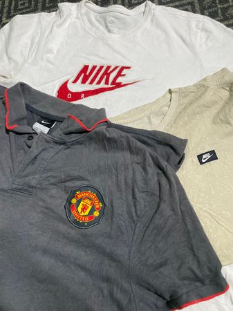 Nike t-shirt