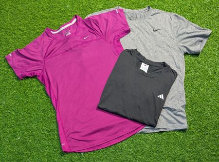 6918 - Nike, Adidas Halbarm-T-Shirts
