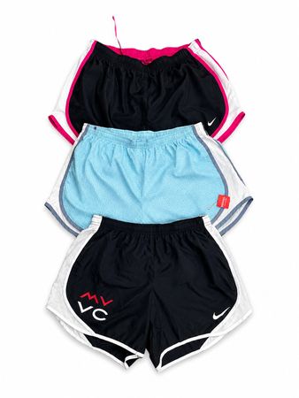 Women’s Nike shorts id (317)